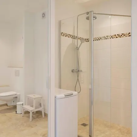 Cozystay 1331 - 4-bedroom La Croisette 戛纳