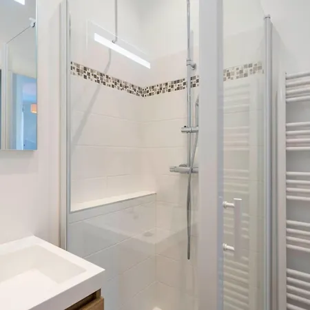 Cozystay 1331 - 4-bedroom La Croisette